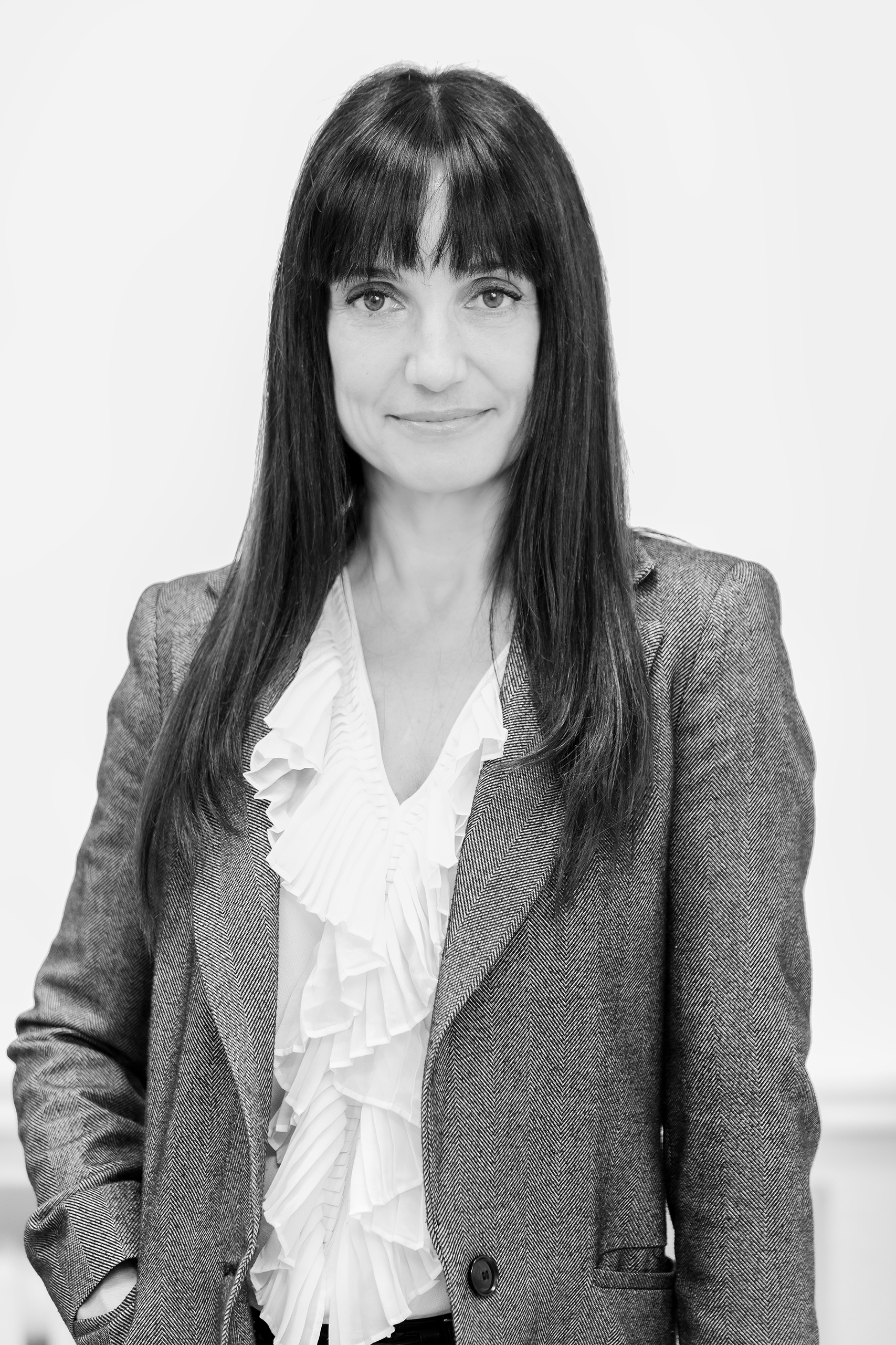 Patricia González, Responsable Paralegal de RZS Abogados