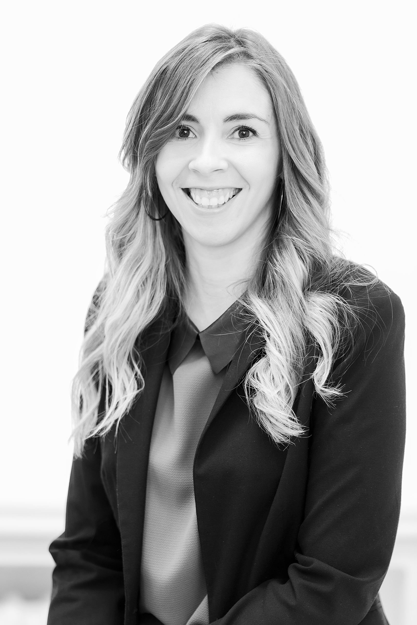 Soraya Alcázar, Paralegal de RZS Abogados